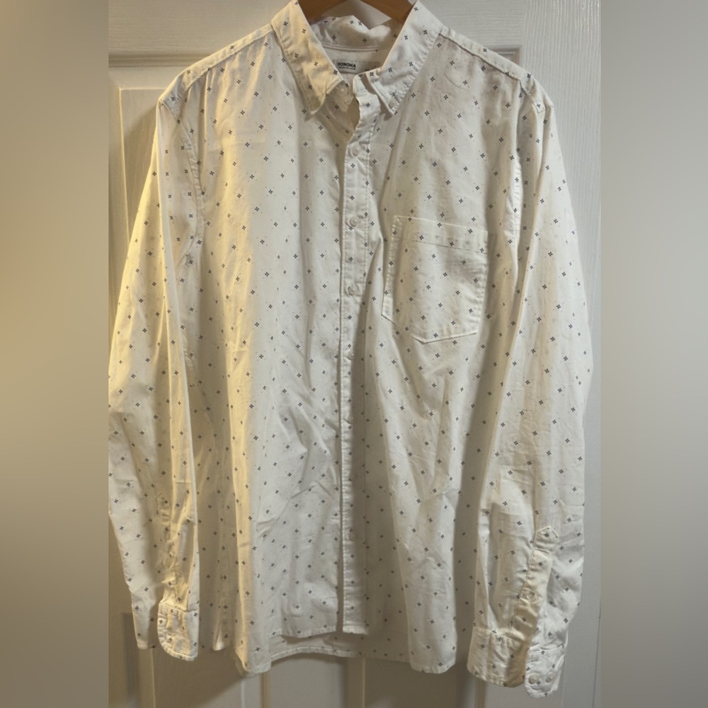 Sonoma Men's White Shirt with Blue Pattern